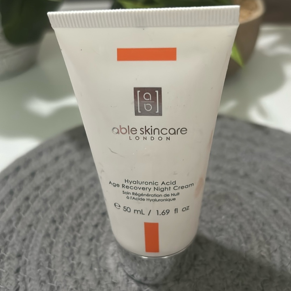 ❤️CLOSET CLOSING SALE!❤️BNIB ABLE SKINCARE HYDRAULIC ACID, 1.69 fl oz, full size